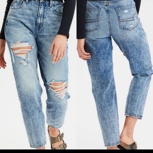 Women’s American Eagle, Curvy Mom Jeans, Distressed, size 0, medium wash y2k